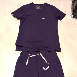 Figs scrubs xs purple jam